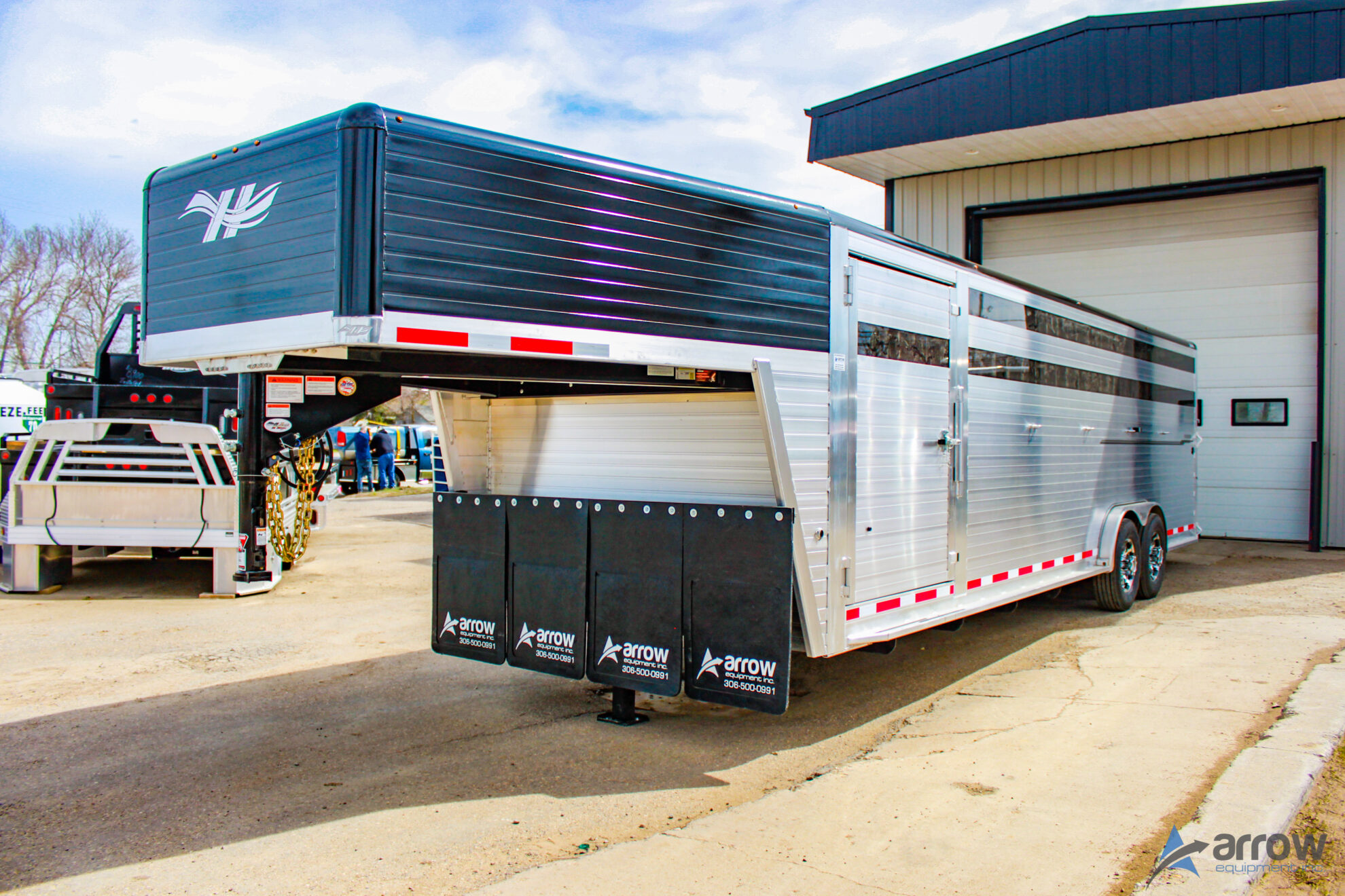 Hillsboro Endura Livestock Arrow Equipment