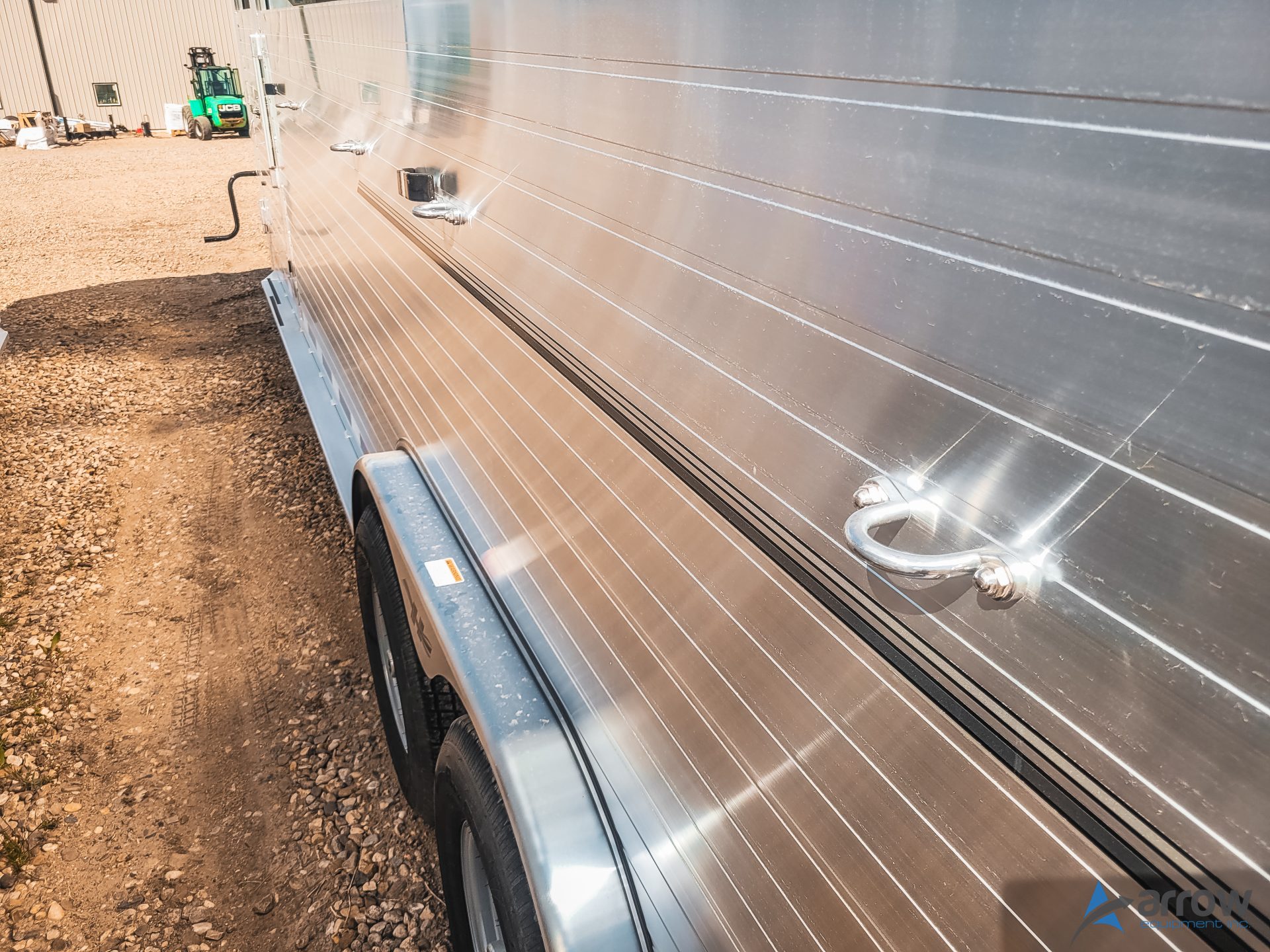 24′ x 7’5 x 6’8 Endura Livestock Trailer Gooseneck – Stock 1580