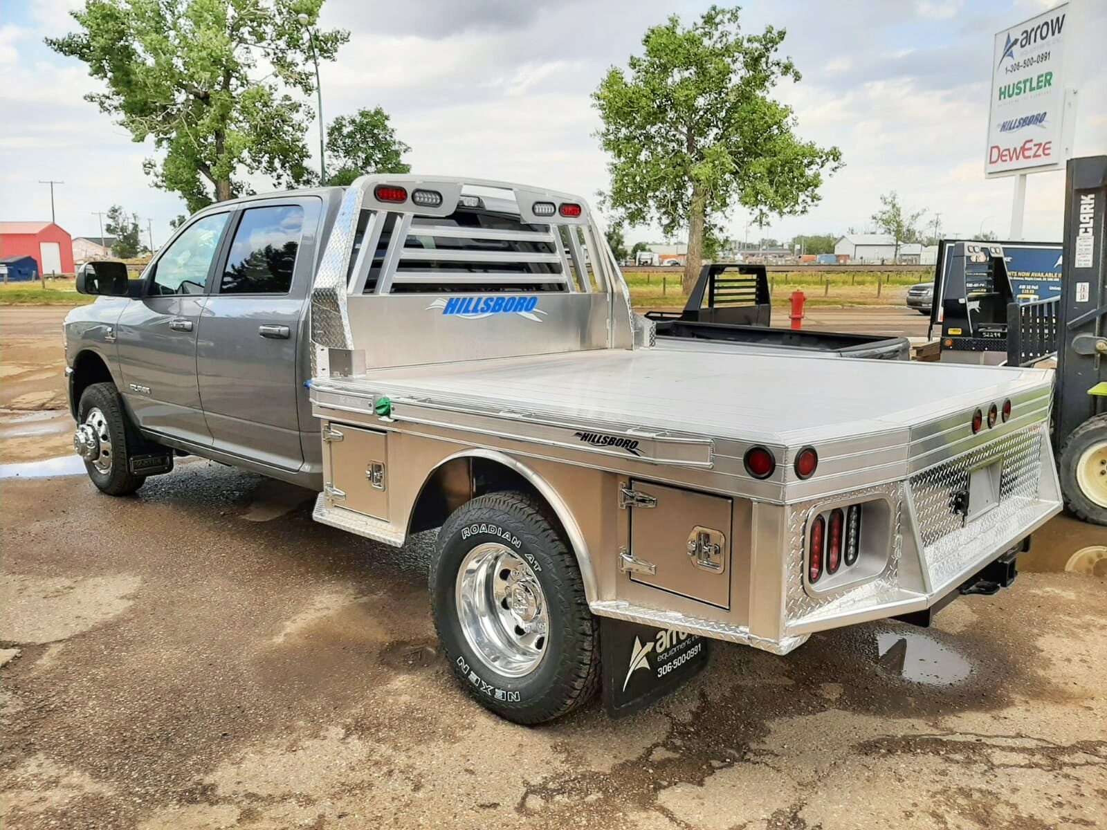 Truck Flat Decks - Arrow Equipment