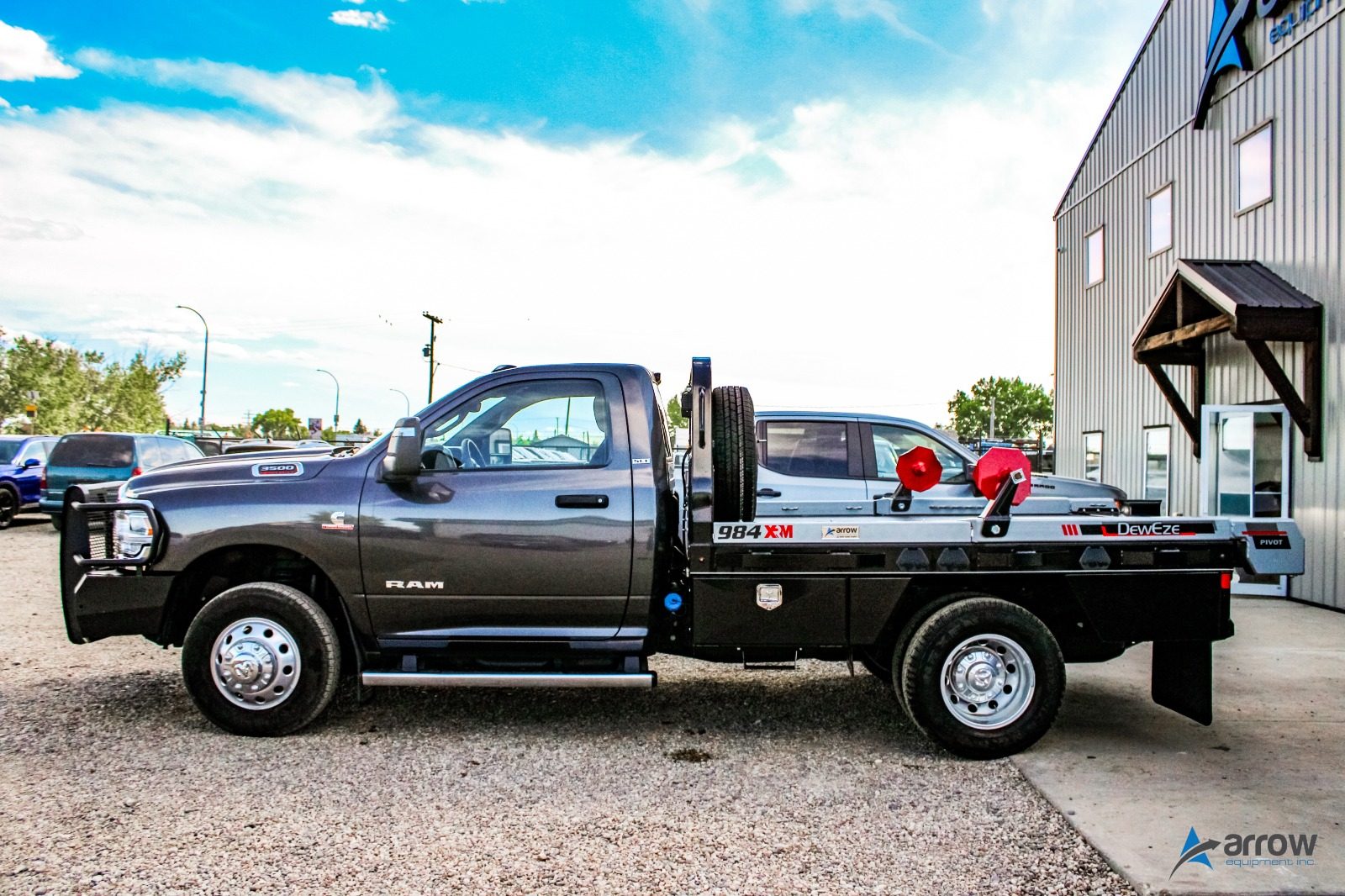 984P XRM Bale Deck – Cab & Chassis – 60″