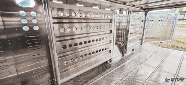 24′ x 8′ x 7′ Merritt Aluminum Livestock Trailer – Stock 31099