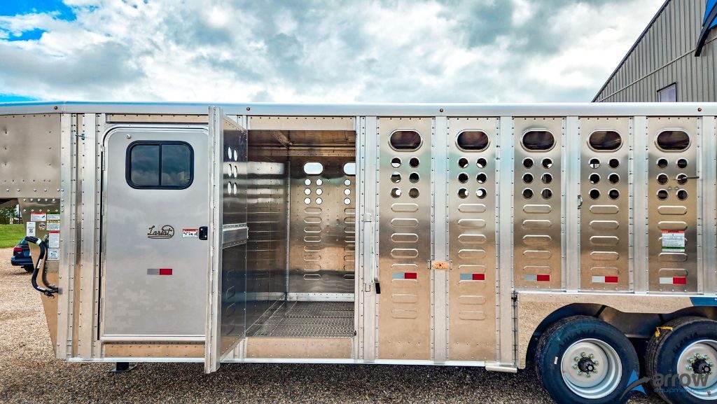 24′ x 8′ x 7′ Merritt Lariat Stock Combo Trailer – Stock 31103