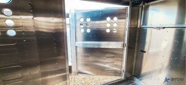32′ x 8′ x 7′ Merritt Aluminum Livestock Trailer – Stock 31075