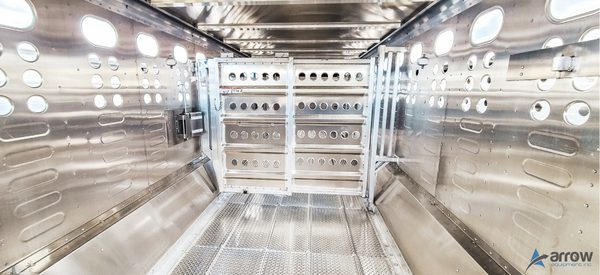 32′ x 8′ x 7′ Merritt Aluminum Livestock Trailer – Stock 31075