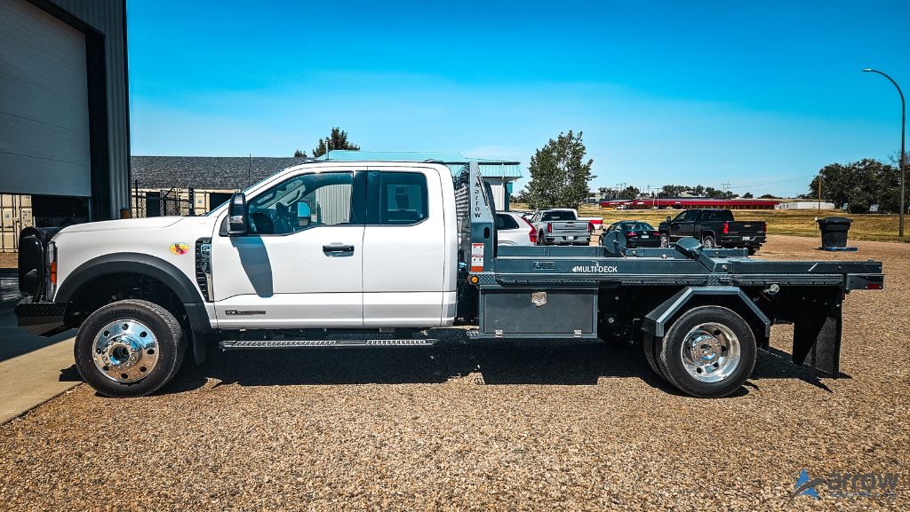 2025 Ford F550 Super Cab XLT Bale Deck Truck – STOCK 1300