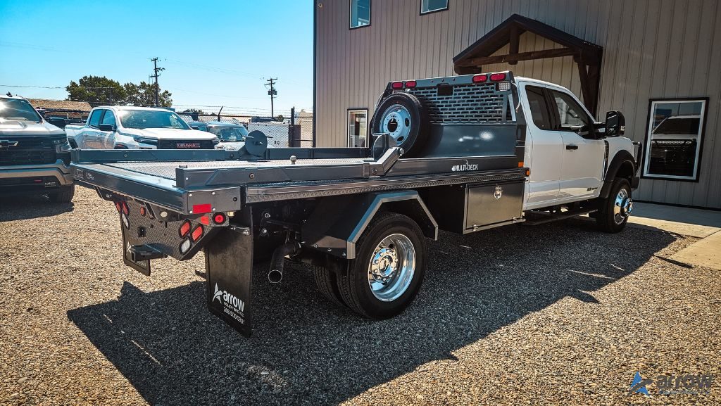 2025 Ford F550 Super Cab XLT Bale Deck Truck – STOCK 1300