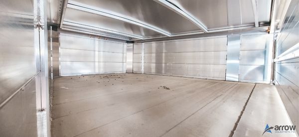 30′ x 7’5 x 6’8 Endura Livestock Trailer Gooseneck – Stock 2891