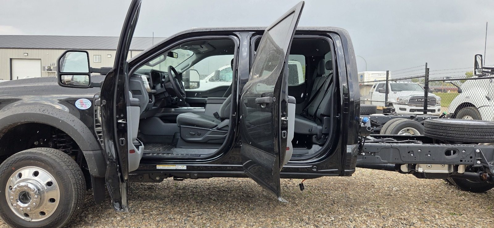 2025 Ford F550 Crew Cab XLT Black – Service Body Ready – STOCK 1312