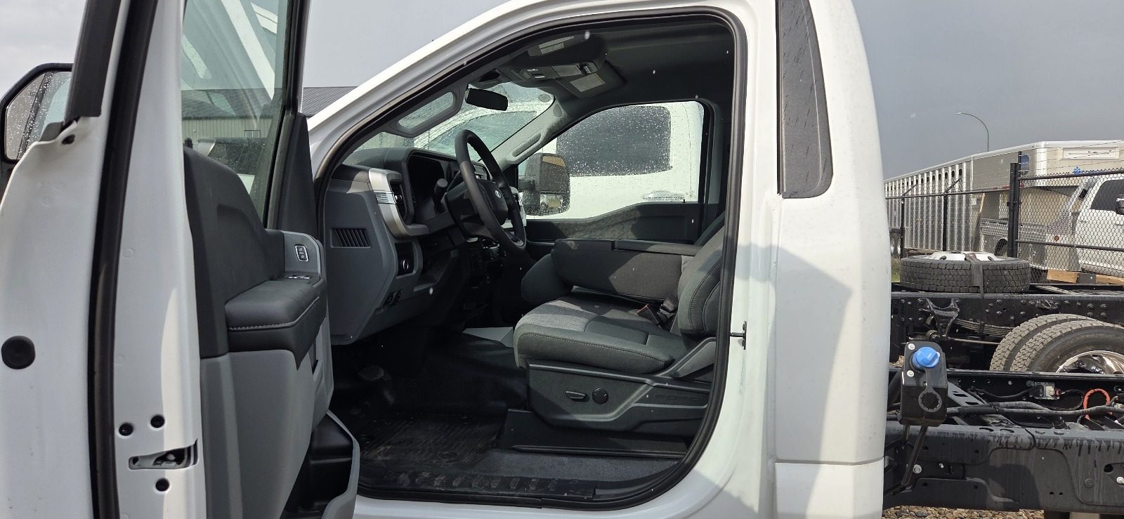 2025 Ford F600 Super Cab XLT White – Service Body Ready – STOCK 1313