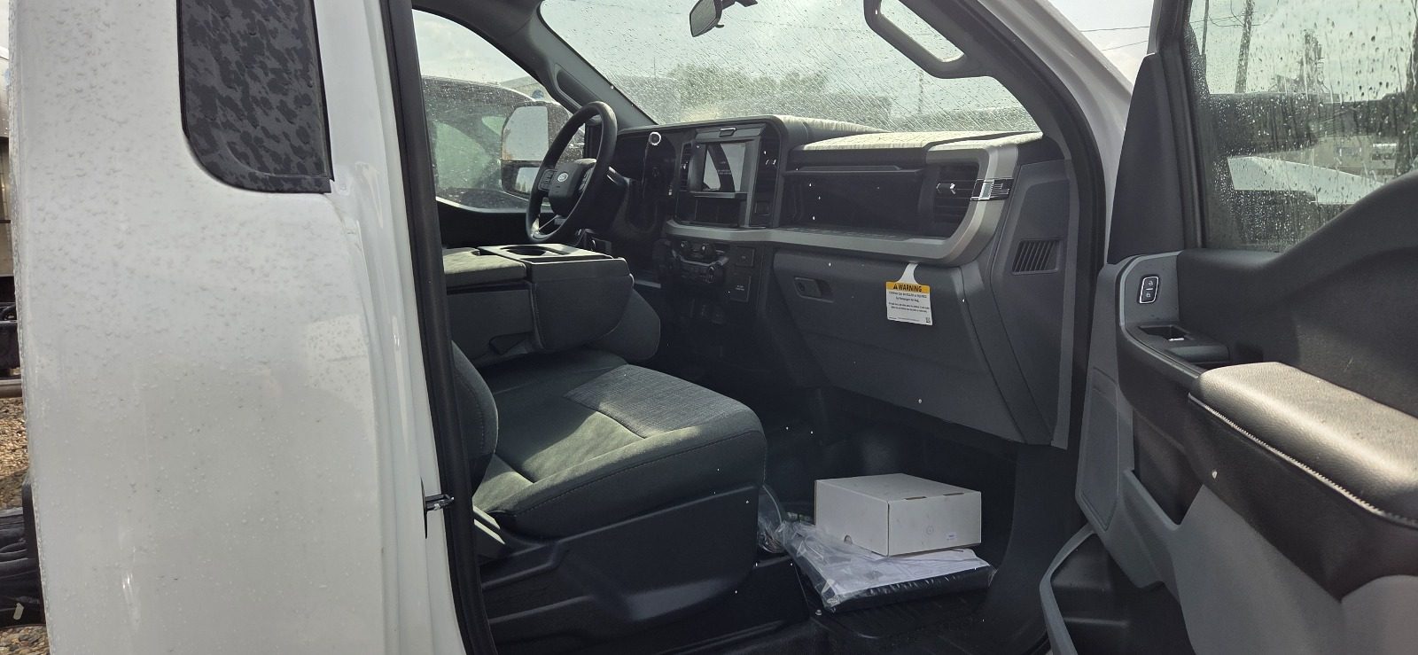 2025 Ford F600 Super Cab XLT White – Service Body Ready – STOCK 1313