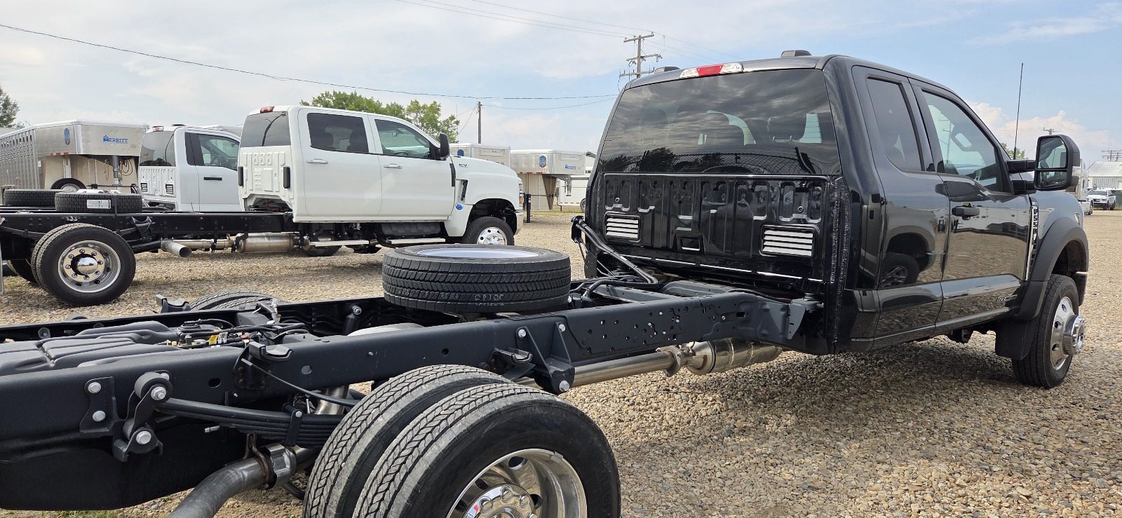 2025 Ford F550 Super Cab Black – Service Body Ready – STOCK 1314