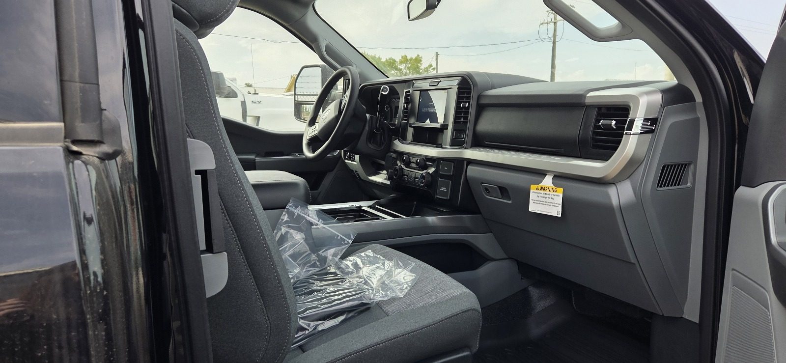 2025 Ford F550 Super Cab Black – Service Body Ready – STOCK 1314