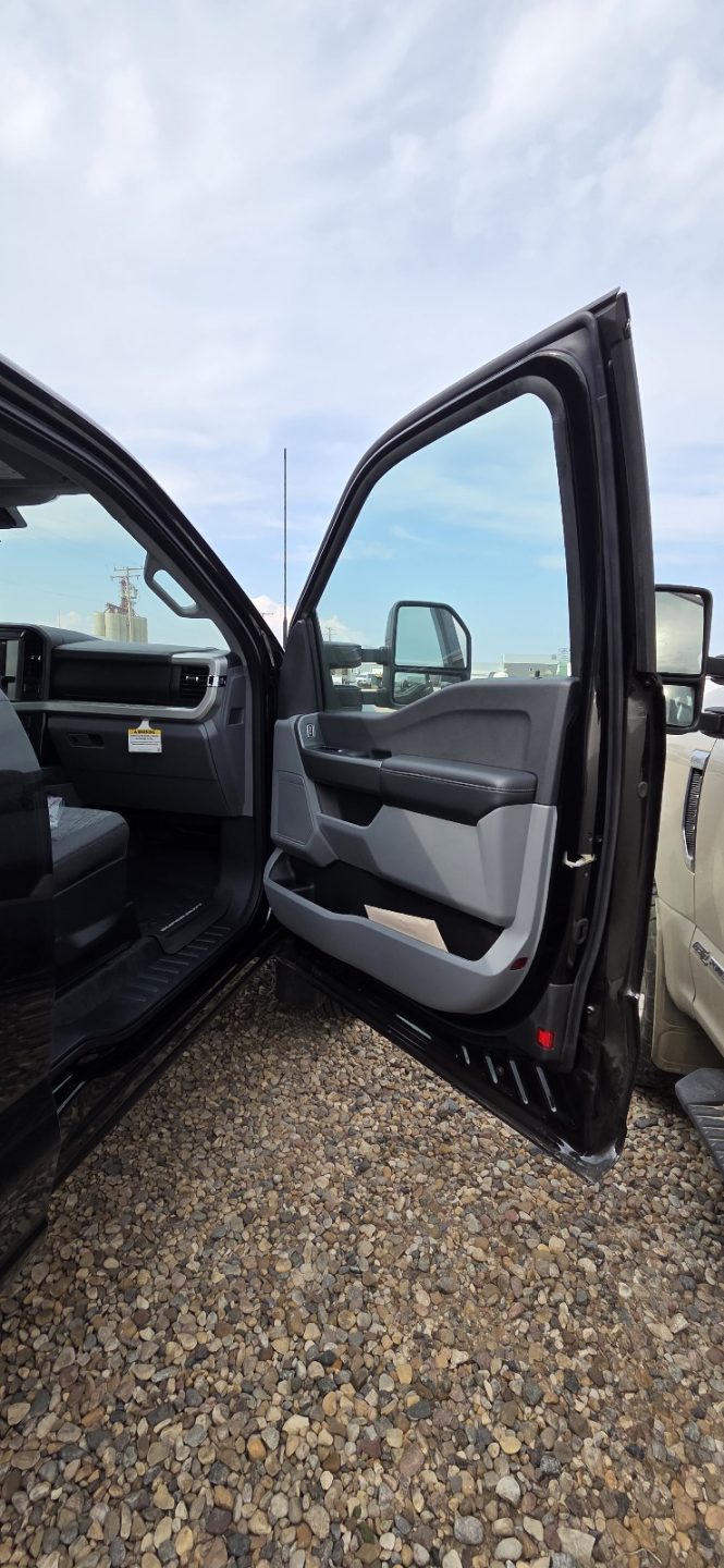 2025 Ford F550 Super Cab Black – Service Body Ready – STOCK 1314