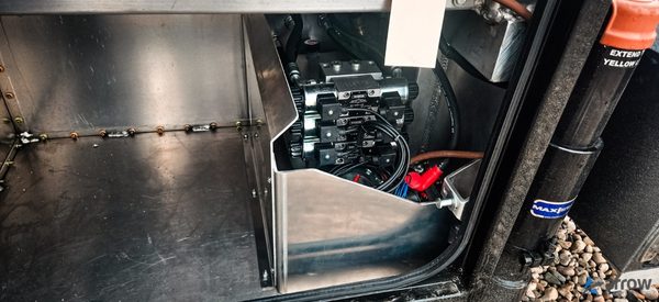 Brutus 11’6 Aluminum Service Body – Black – Workbench Bumper