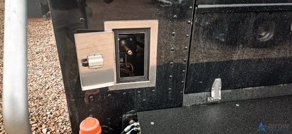 Brutus 11’6 Aluminum Service Body – Black – Workbench Bumper