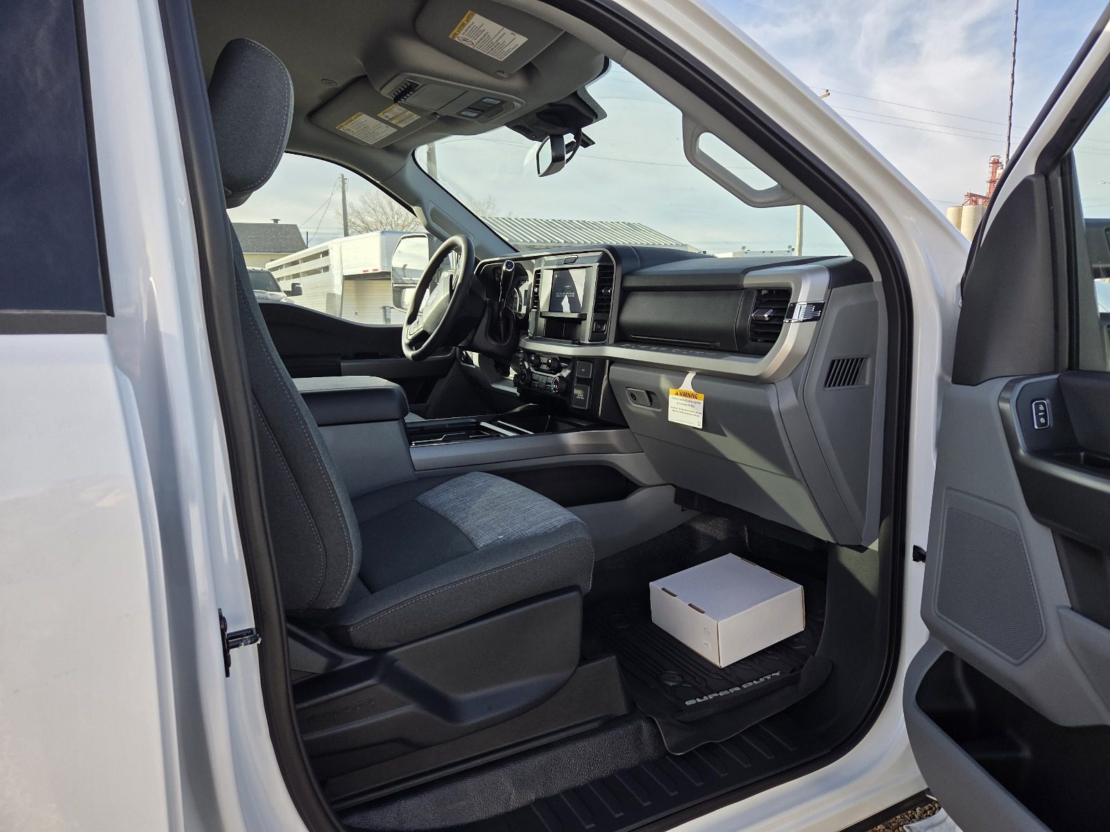 2026 Ford F550 Crew Cab XLT – Service Body Ready – STOCK 1324