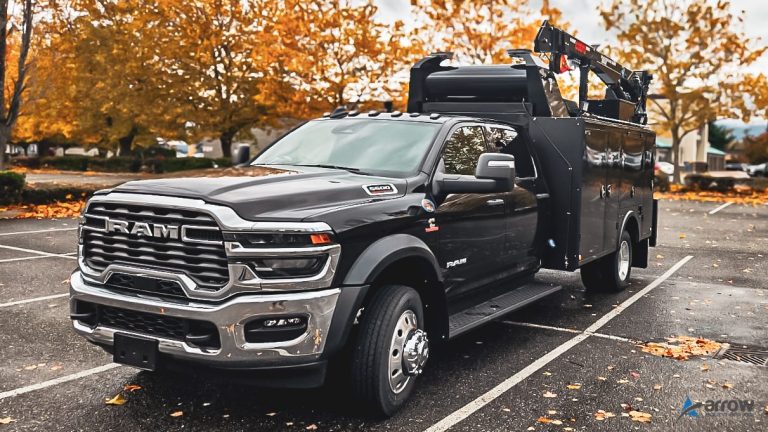 2025 Ram 5500 Crew Cab Bighorn (Black) Service Truck – STOCK US4